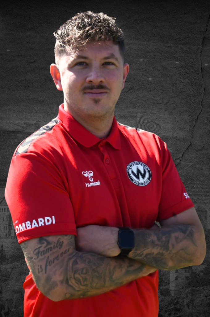 Portraitfoto Daniel Brechbühl